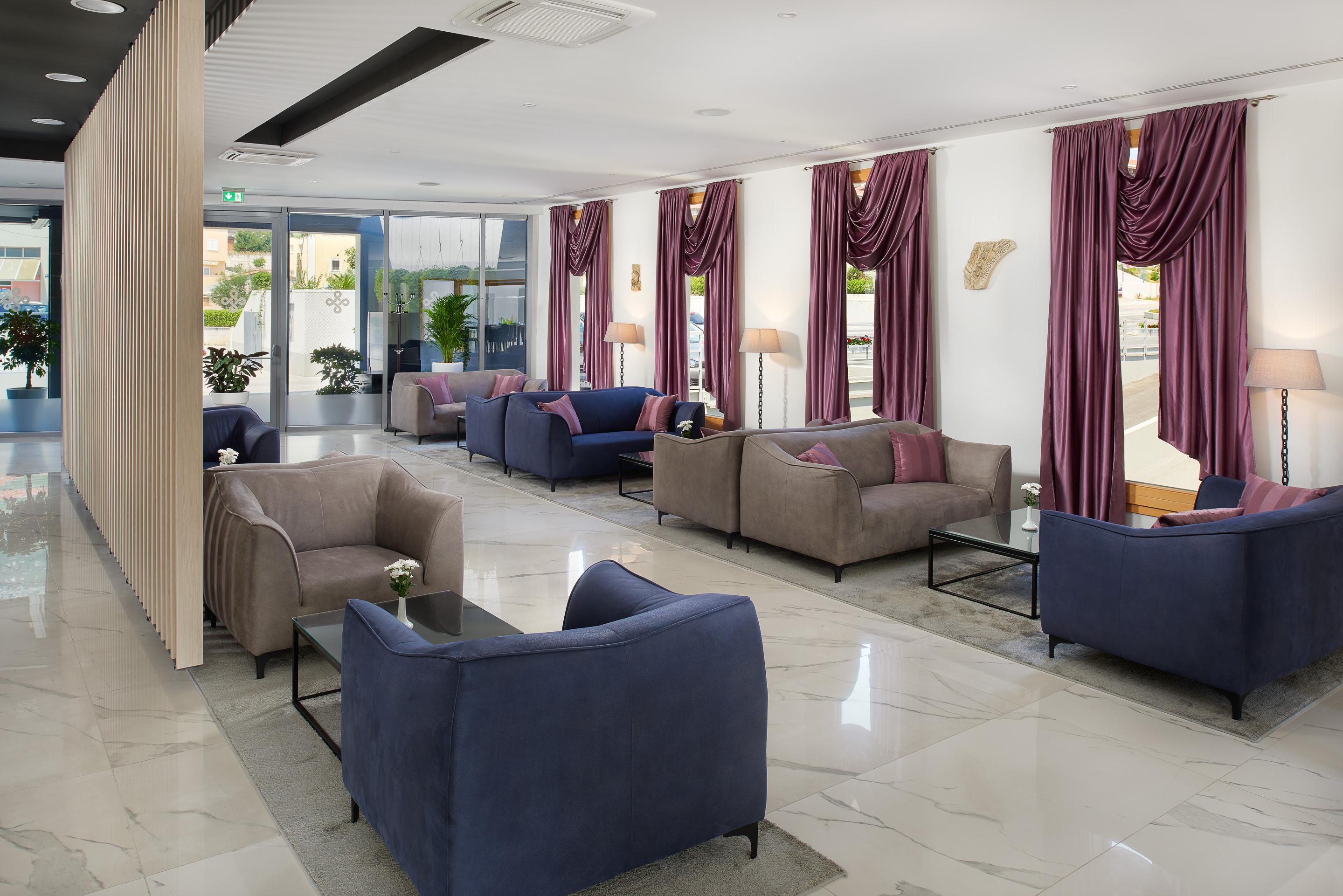 Hotel Salona Palace Bagian luar foto